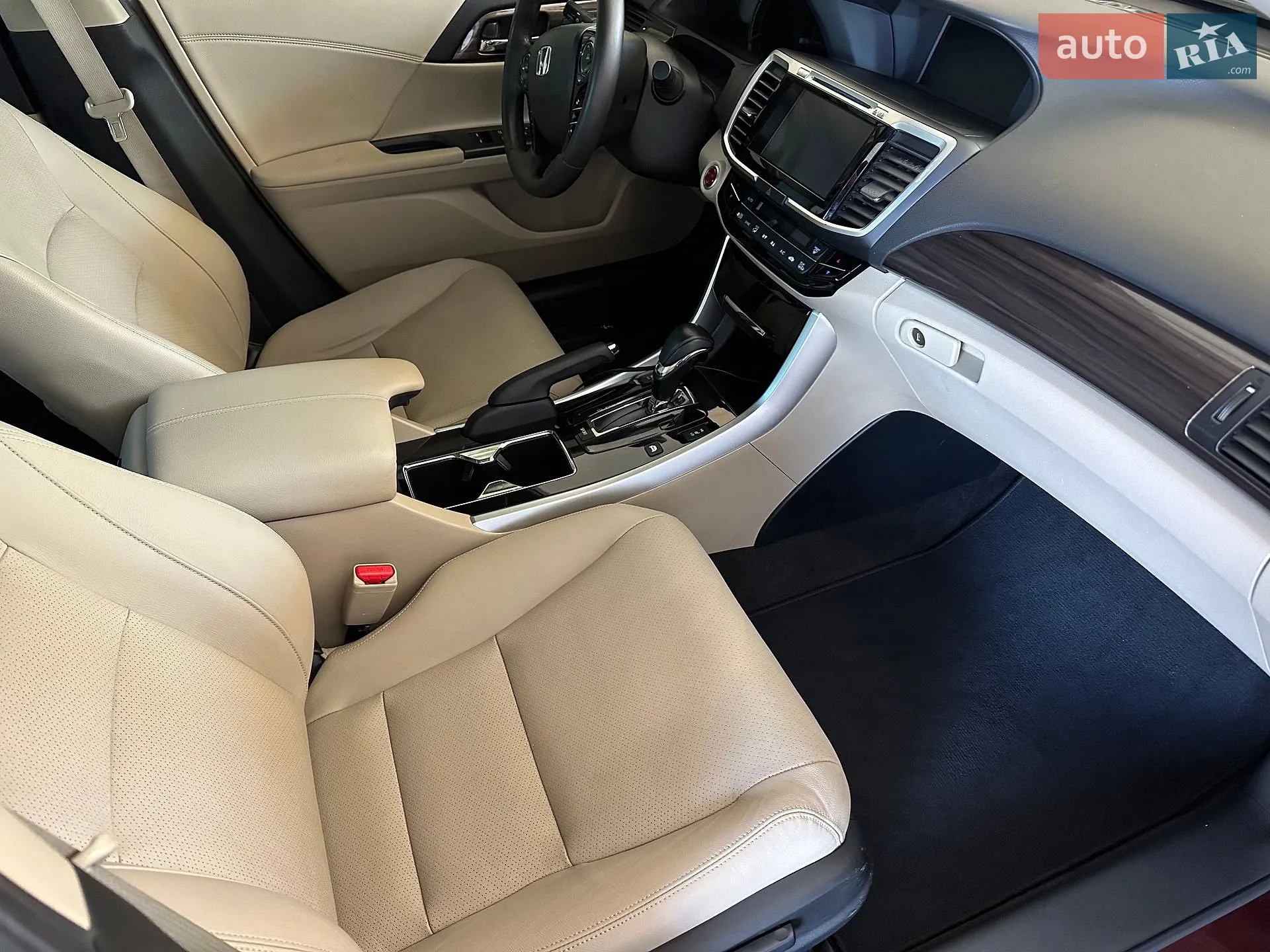 2017 Honda Accord - мініатюра 16