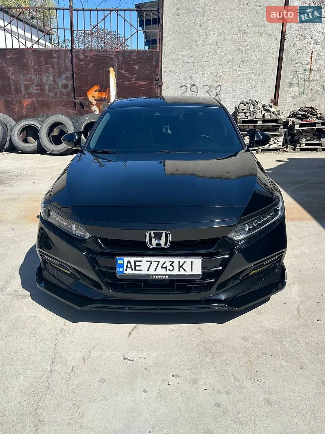 2018 Honda Accord - фото 1
