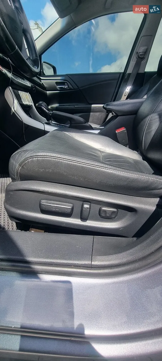 2015 Honda Accord - мініатюра 25