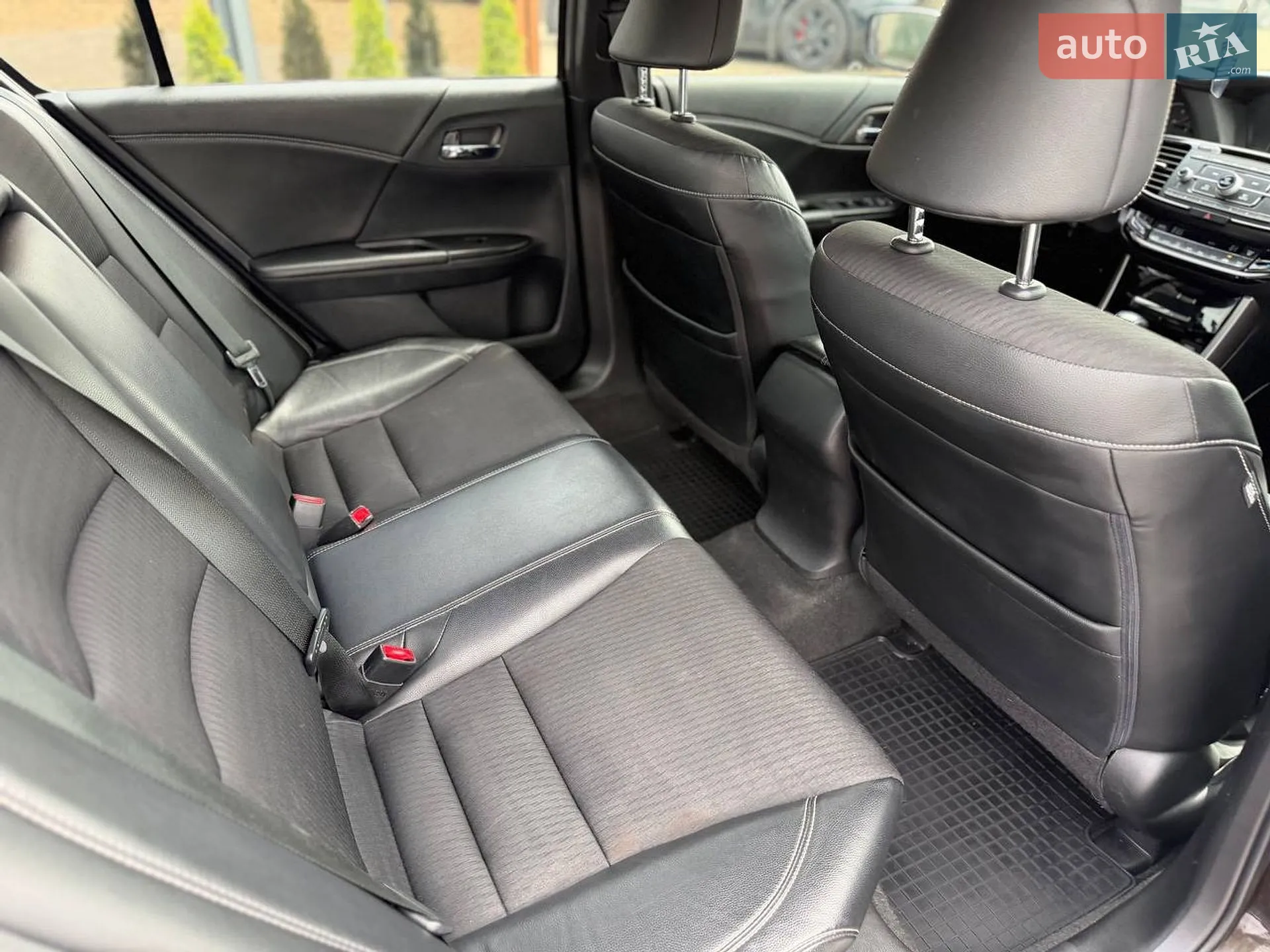 2015 Honda Accord - мініатюра 34