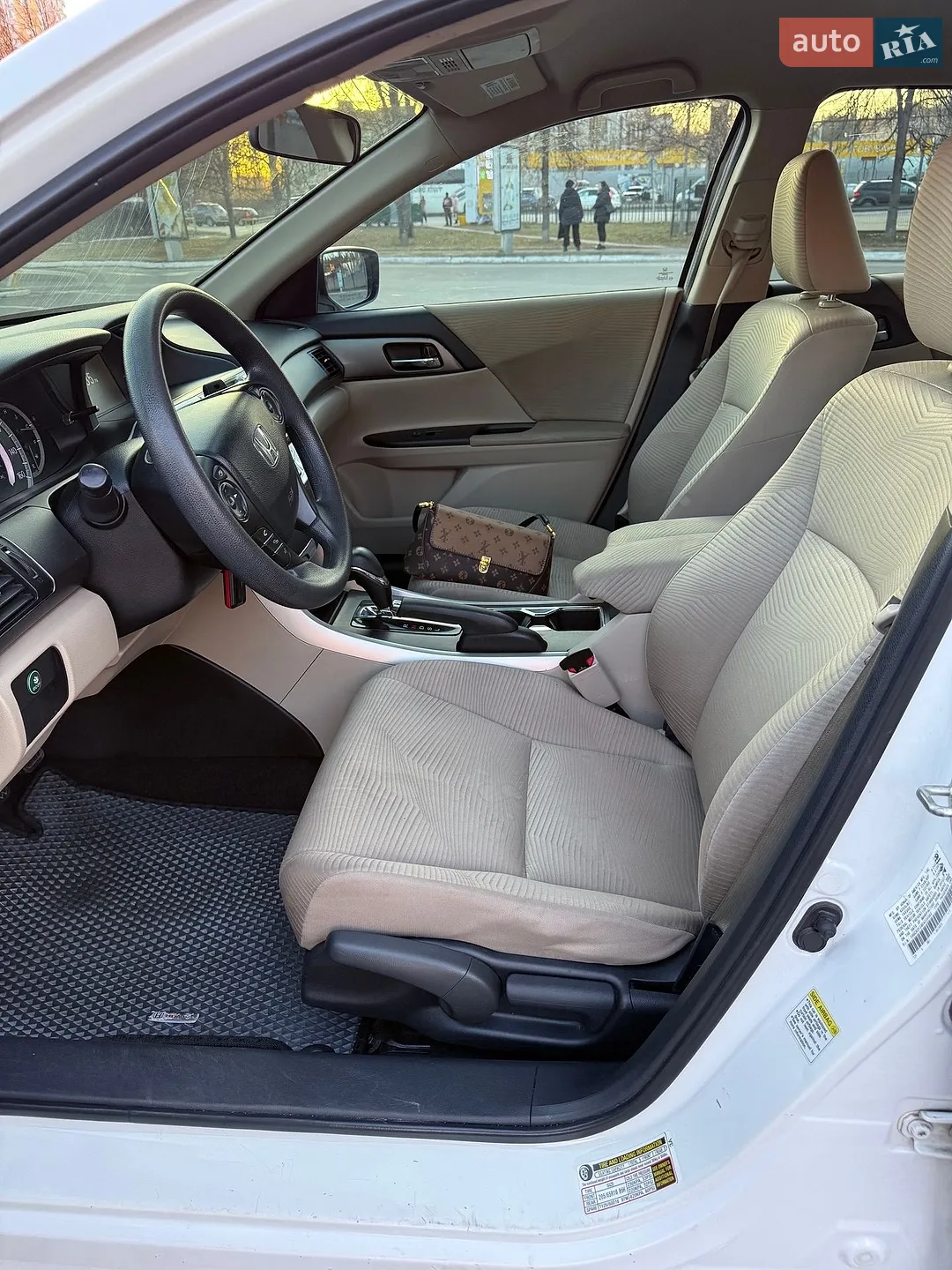 2014 Honda Accord - мініатюра 12