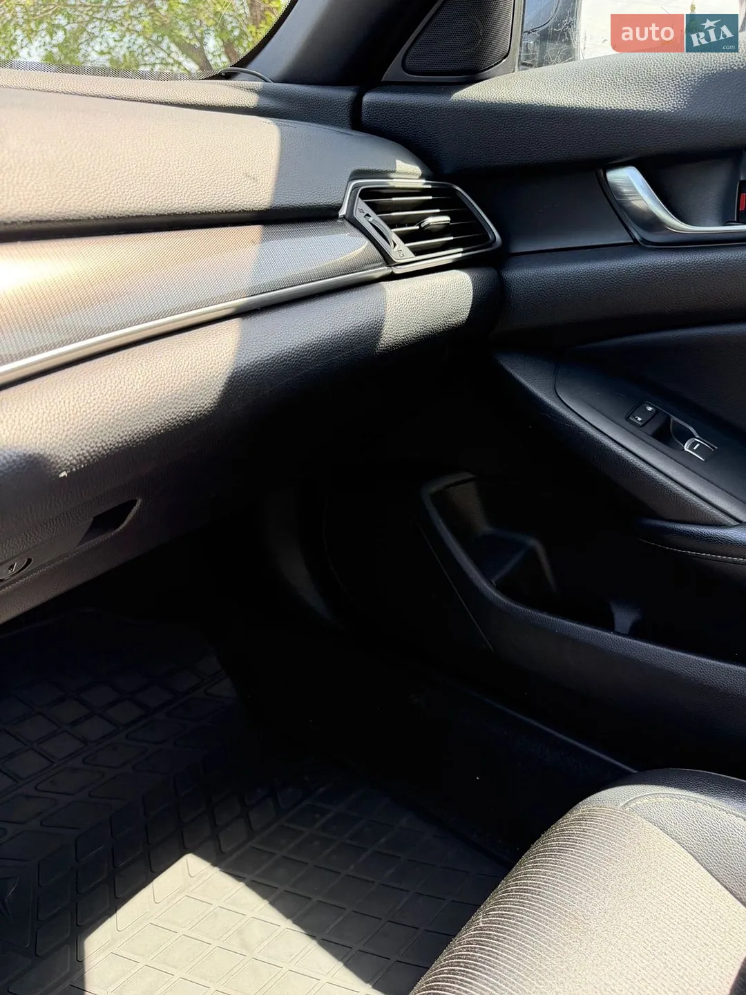 2017 Honda Accord - мініатюра 39