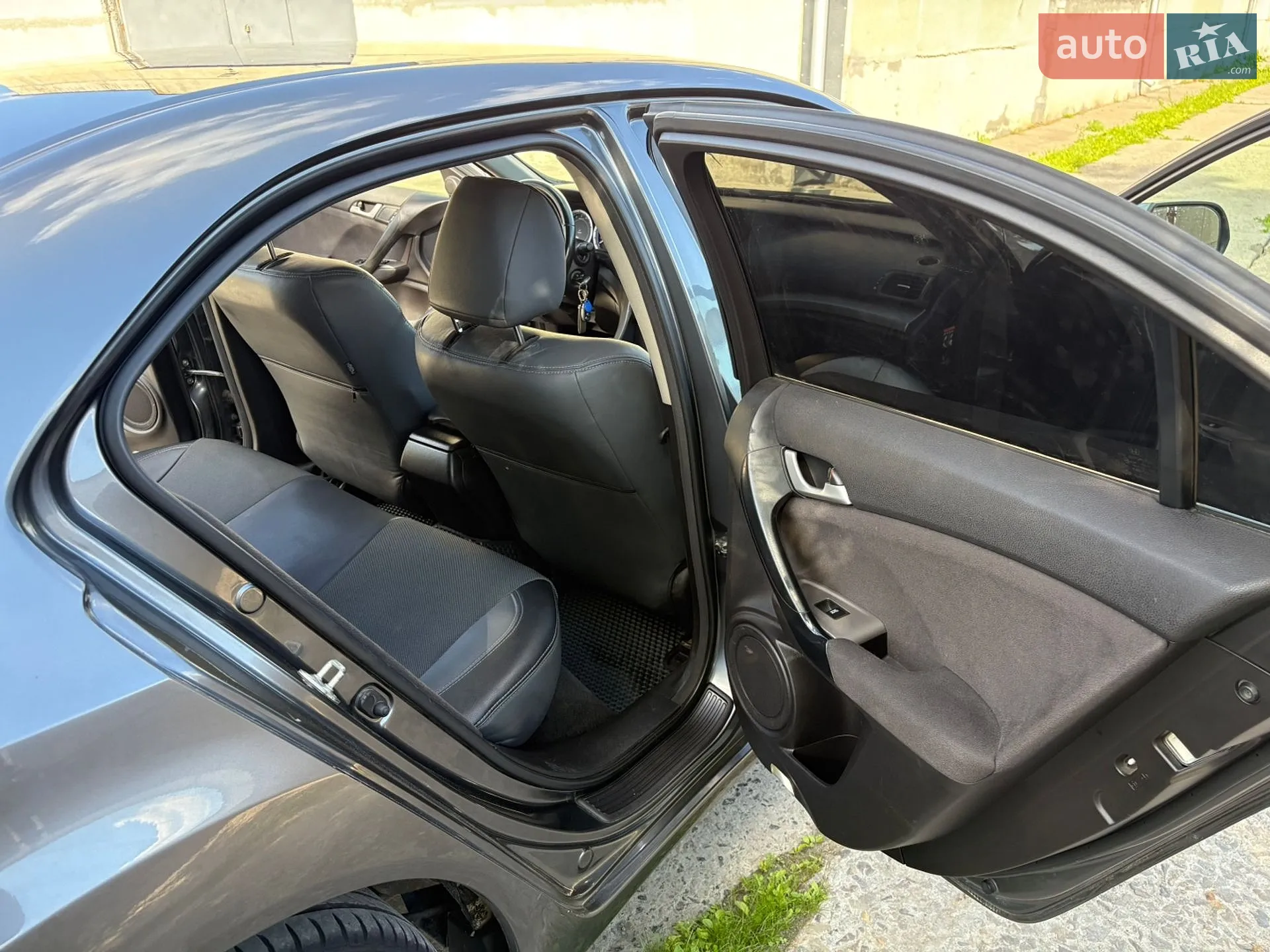 2010 Honda Accord - мініатюра 11