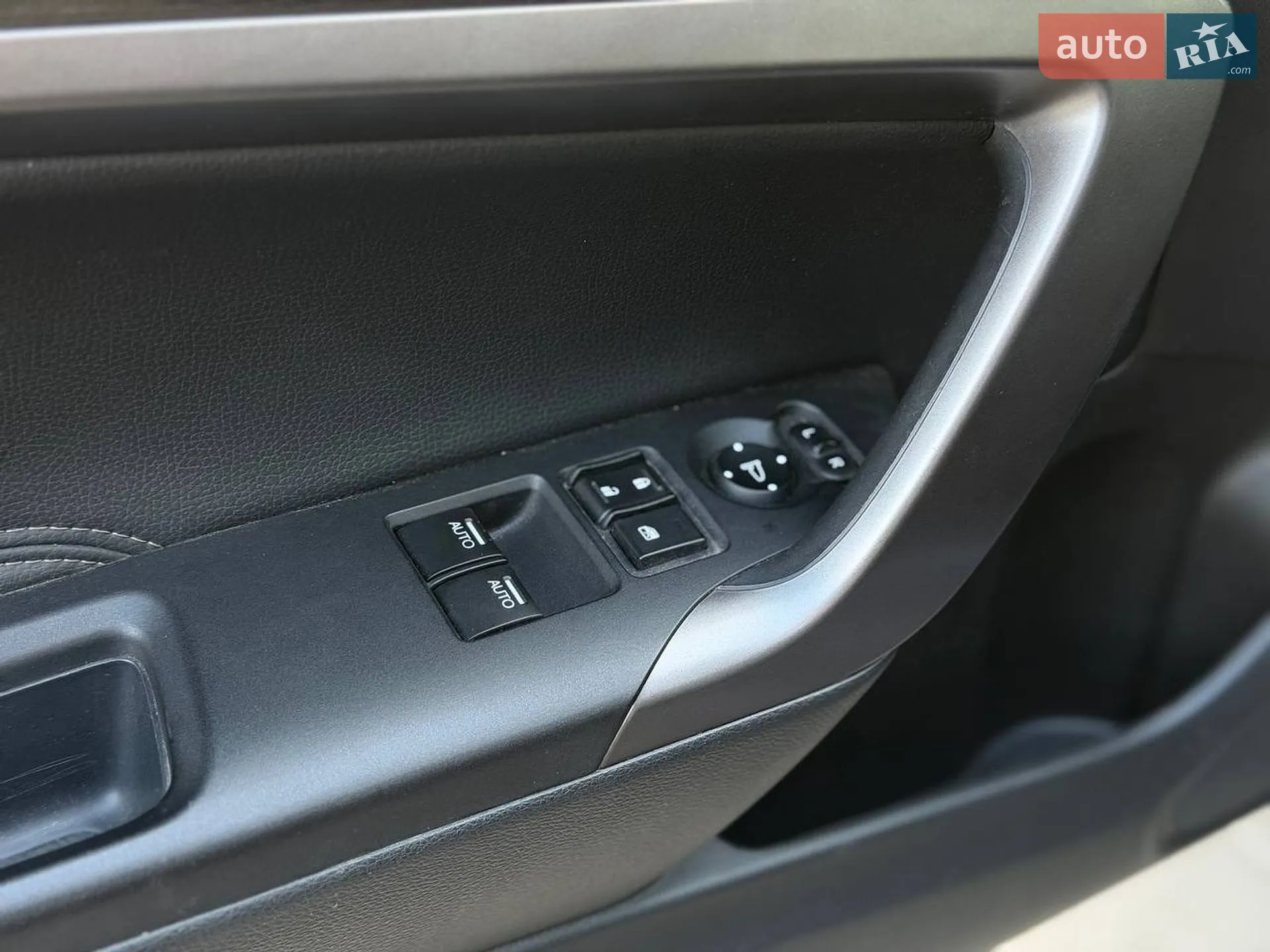 2016 Honda Accord - мініатюра 27