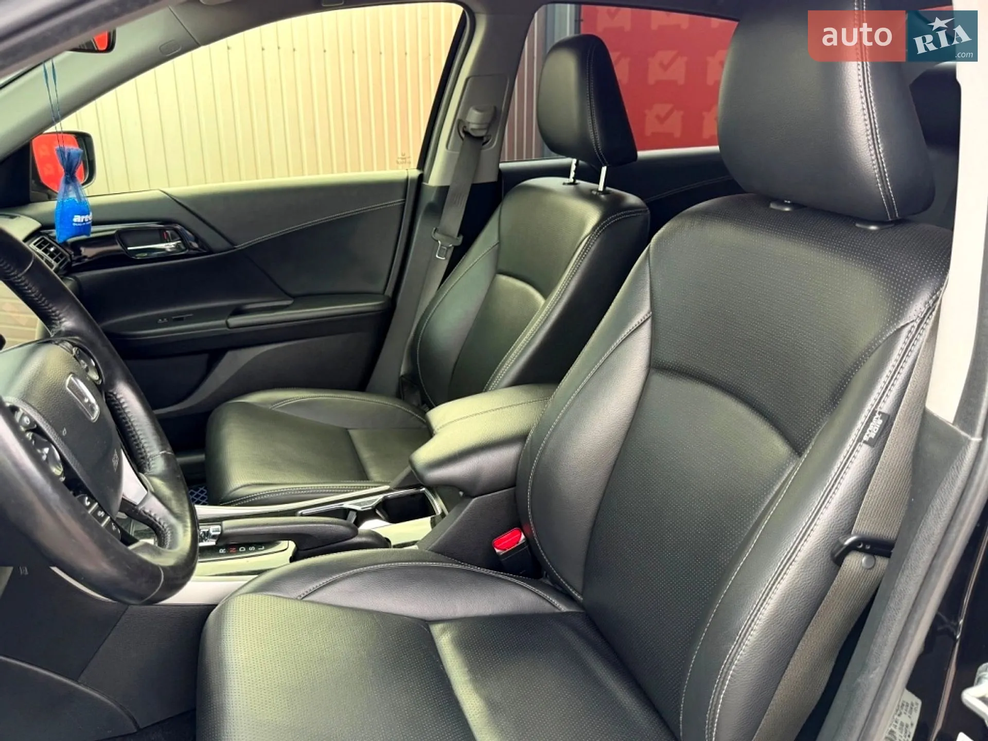 2016 Honda Accord - мініатюра 26