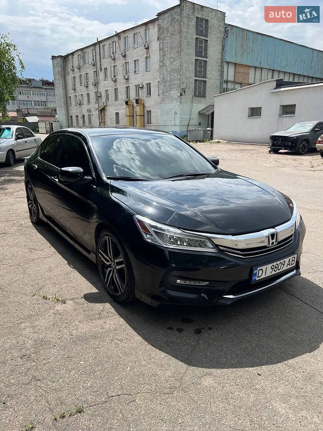 2017 Honda Accord - фото 1