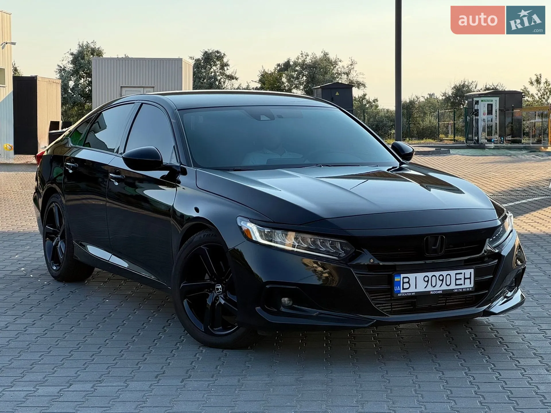2021 Honda Accord - фото 1