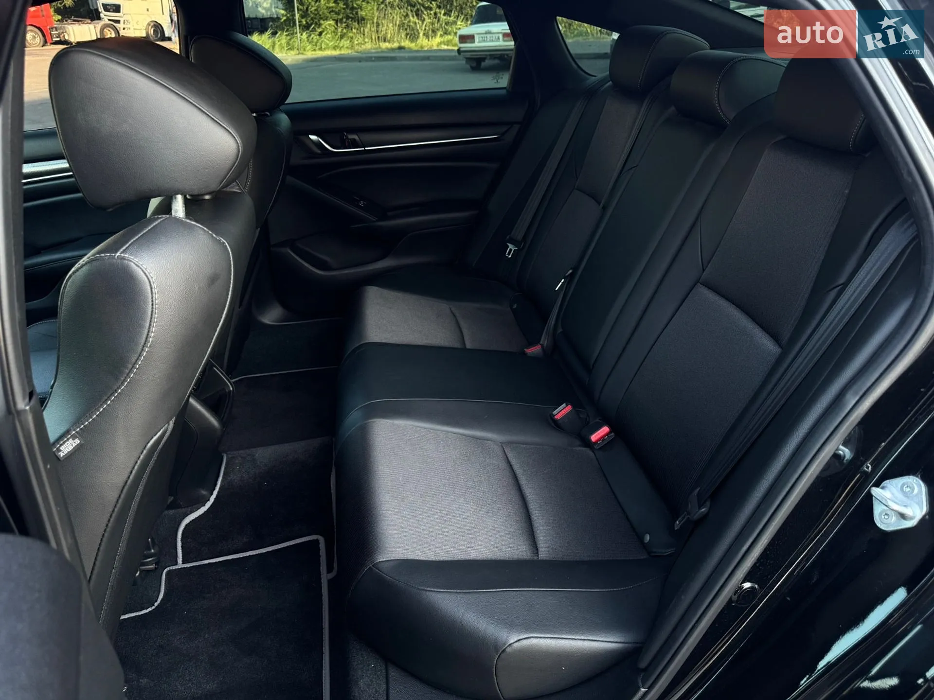 2021 Honda Accord - мініатюра 11