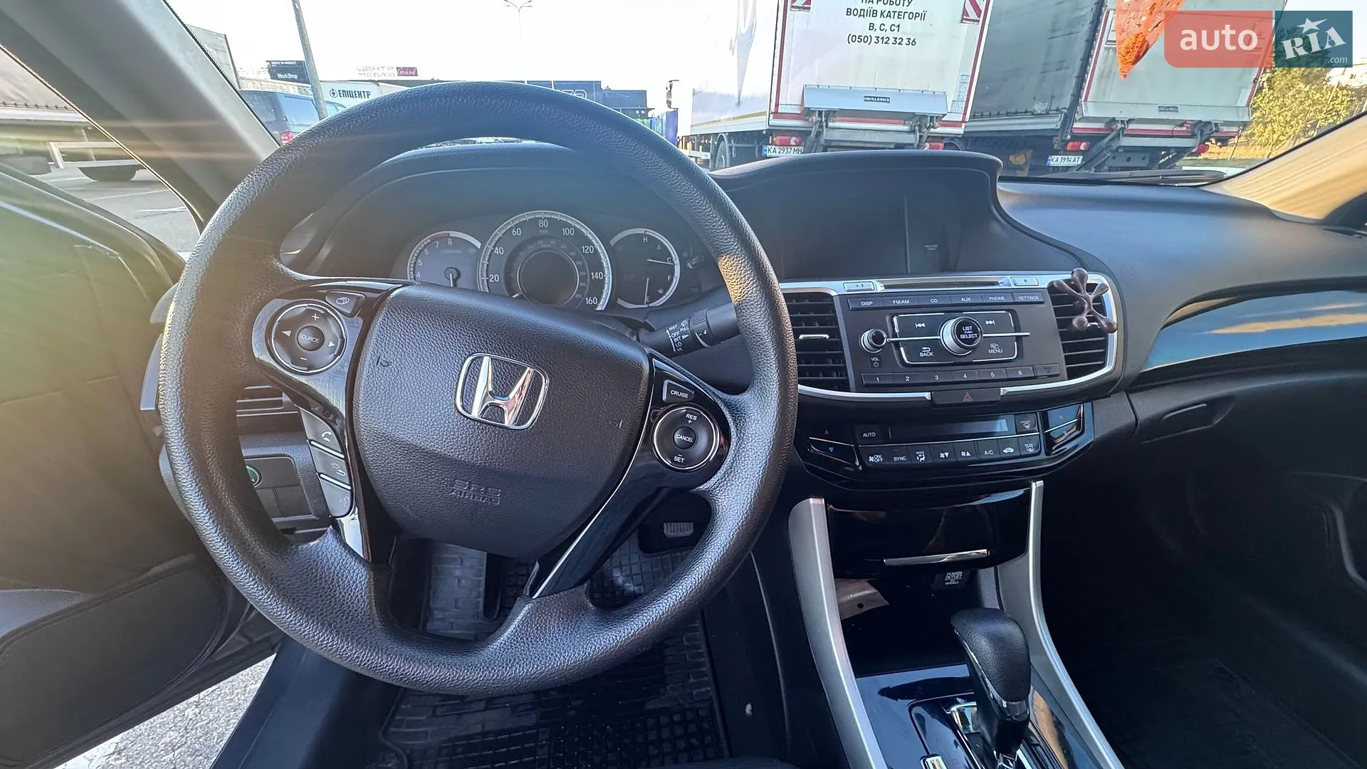 2017 Honda Accord - мініатюра 11