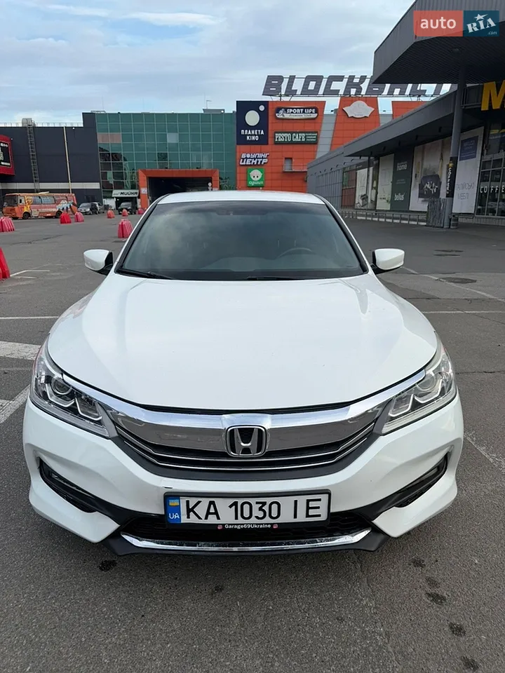 2017 Honda Accord - мініатюра 16