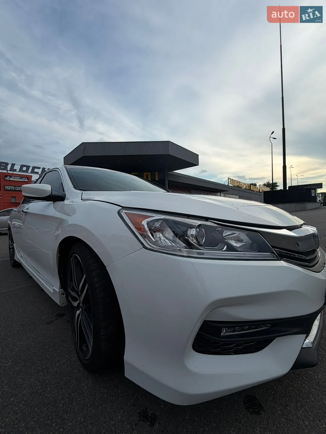 2017 Honda Accord - мініатюра 9