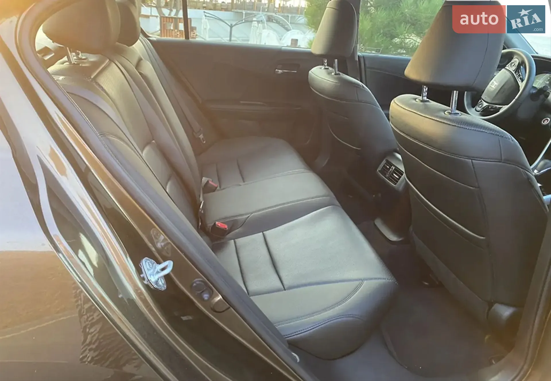 2018 Volkswagen Touareg - мініатюра 12