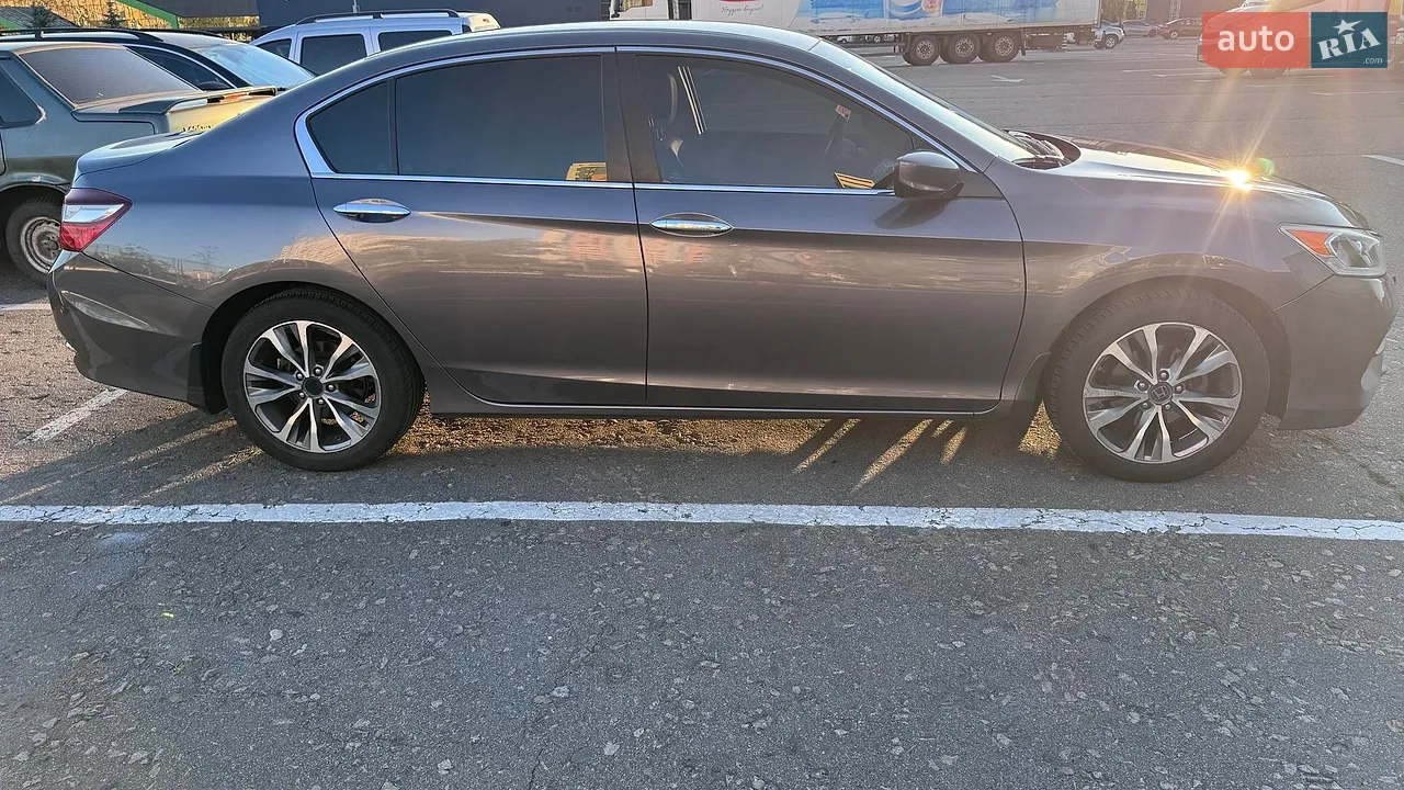 2017 Honda Accord - мініатюра 18