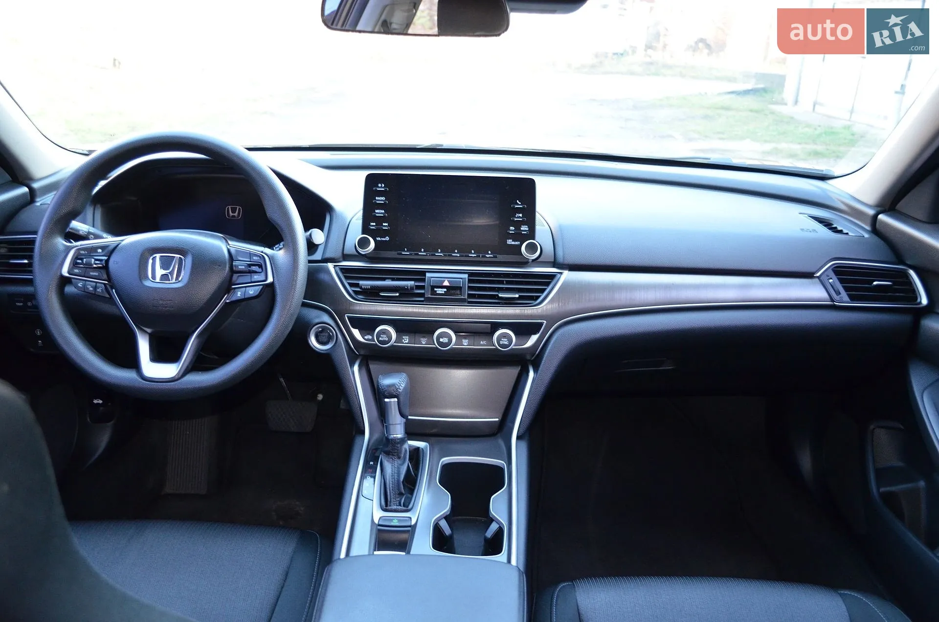 Honda Accord 2019 VIN 1HGCV1F11KA087216 фото оголошення 14 з 14