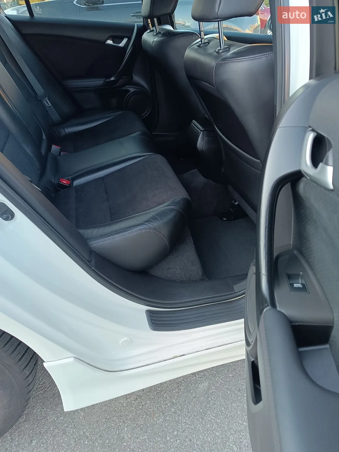 2011 Honda Accord - мініатюра 29