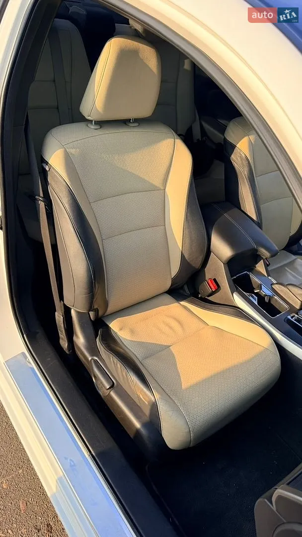 2012 Honda Accord - мініатюра 3