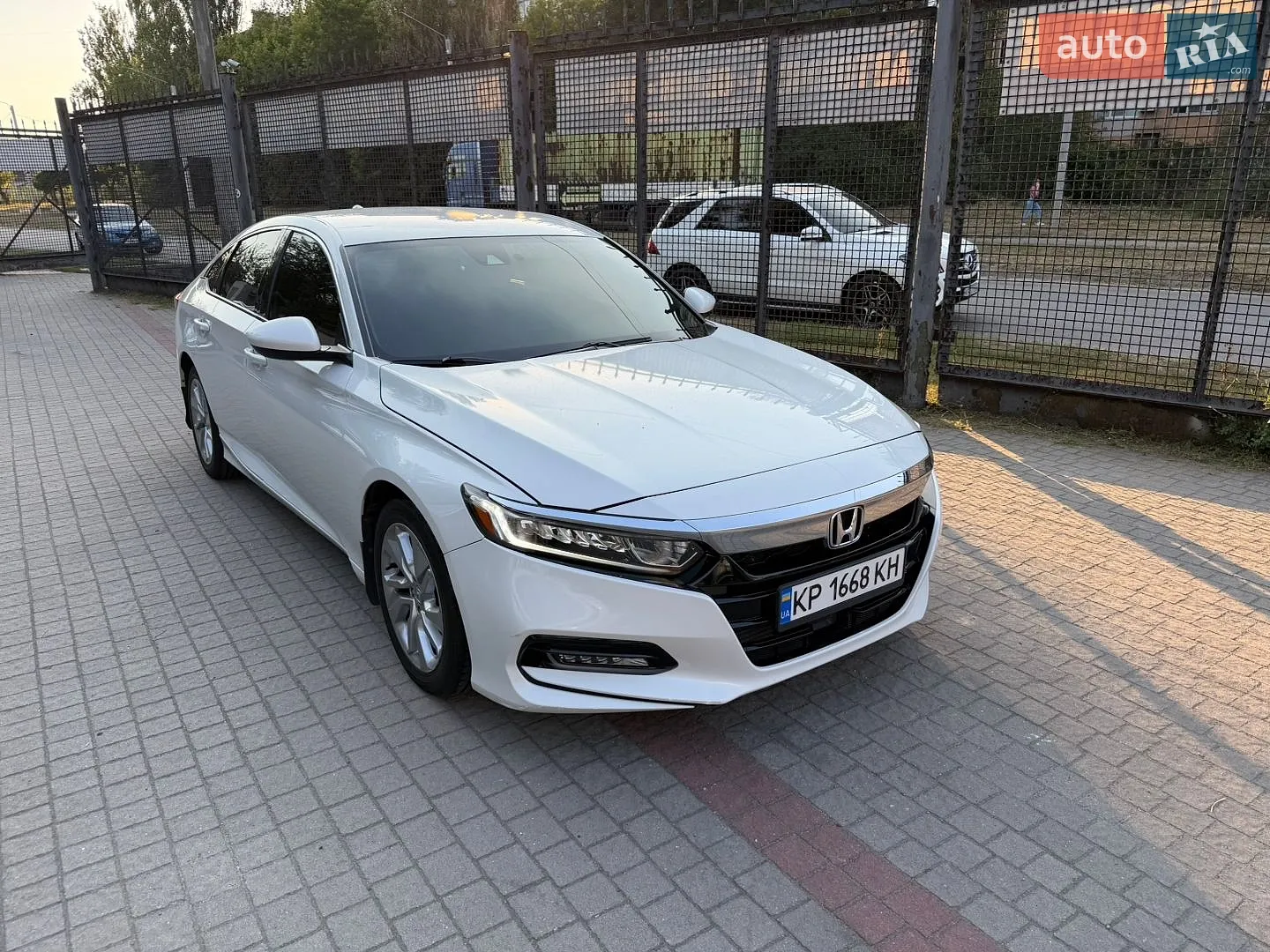 2019 Honda Accord - мініатюра 2