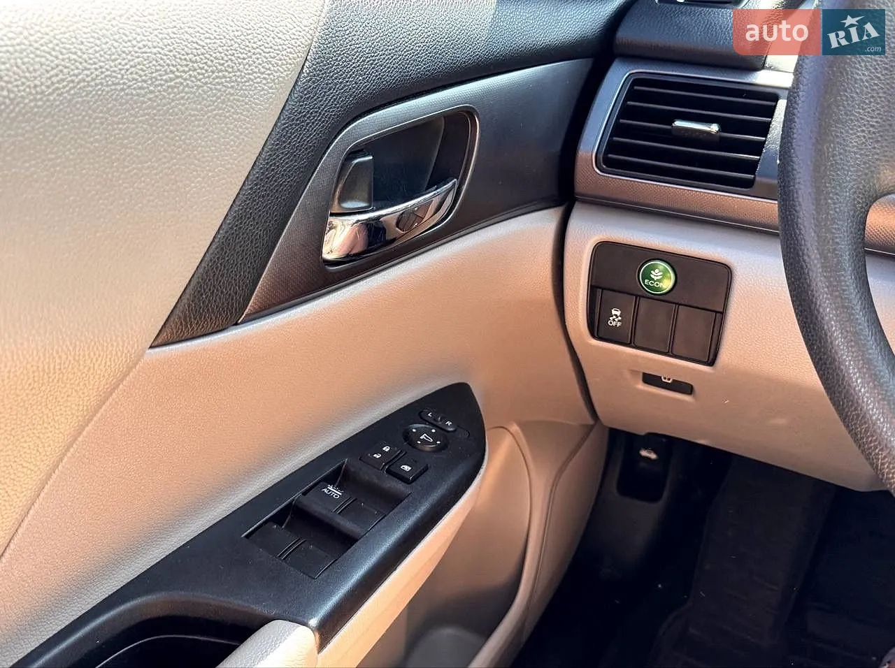 2015 Honda Accord - мініатюра 13