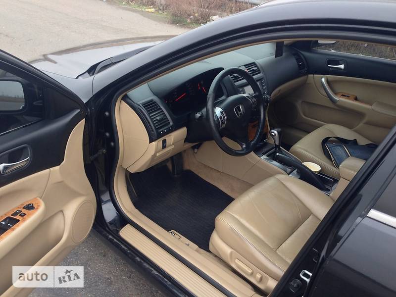 Седан Honda Accord 2005 в Киеве фото 10 Седан Honda Accord 2005 в Киеве