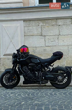 Мотоцикл Без обтекателей (Naked bike) Honda CB 1000R 2022 в 