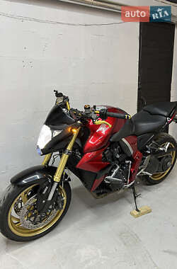 Мотоцикл Без обтекателей (Naked bike) Honda CB 1000R 2010 в 