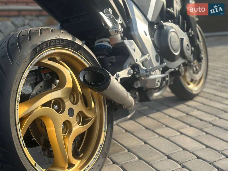 Мотоцикл Без обтекателей (Naked bike) Honda CB 1000R 2012 в Киеве