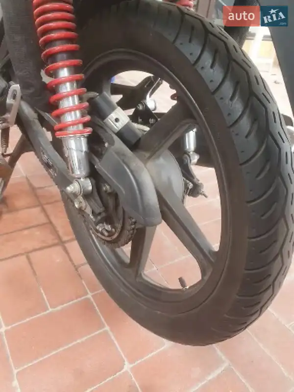 Мотоцикл Классік Honda CB 125F 2015 в 