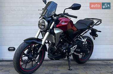 Мотоцикл Спорт-туризм Honda CB 250R 2018 в Луцке