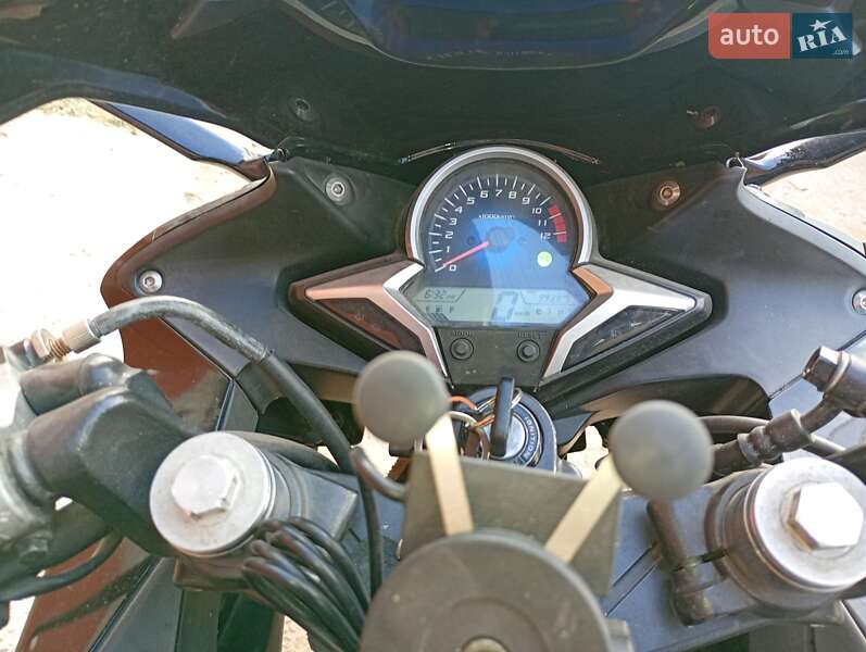 Спортбайк Honda CB 250R 2012 в Львове
