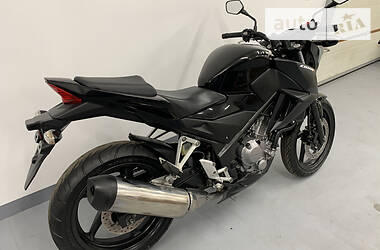 Мотоцикл Без обтекателей (Naked bike) Honda CB 250T Hawk 2018 в 