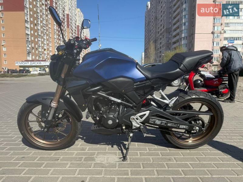 Мотоцикл Без обтекателей (Naked bike) Honda CB 300F 2020 в Киеве фото 3 Мотоцикл Без обтекателей (Naked bike) Honda CB 300F 2020 в Киеве