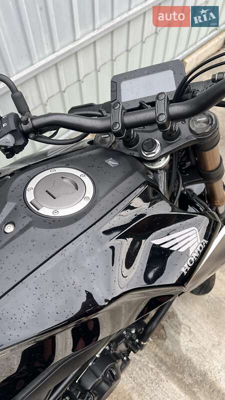 Мотоцикл Без обтікачів (Naked bike) Honda CB 300R 2021 в Ватутіному