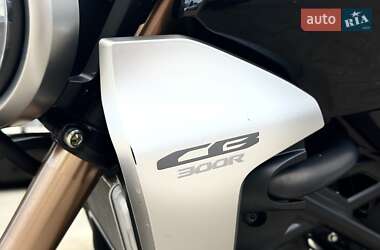 Мотоцикл Без обтекателей (Naked bike) Honda CB 300R 2020 в 