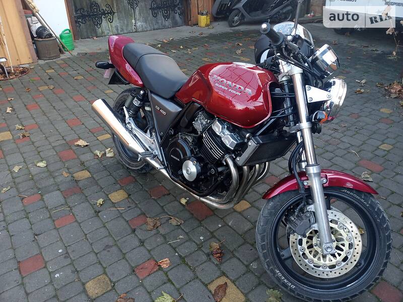 Honda CB 400 SF