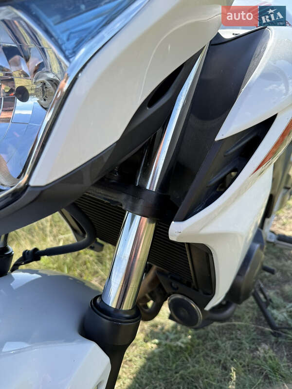 Мотоцикл Без обтекателей (Naked bike) Honda CB 400F 2013 в Лохвице фото 5 Мотоцикл Без обтекателей (Naked bike) Honda CB 400F 2013 в Лохвице