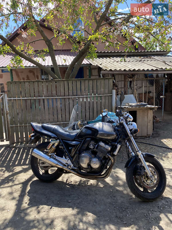 Мотоцикли Honda CB 400SF 1998 в Бишеві