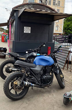 Мотоцикл Без обтекателей (Naked bike) Honda CB 500 2000 в 
