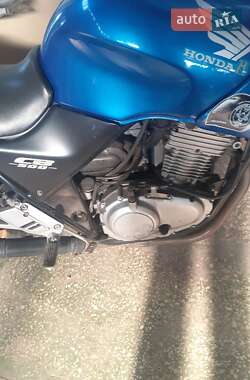Мотоцикл Классик Honda CB 500 2002 в 