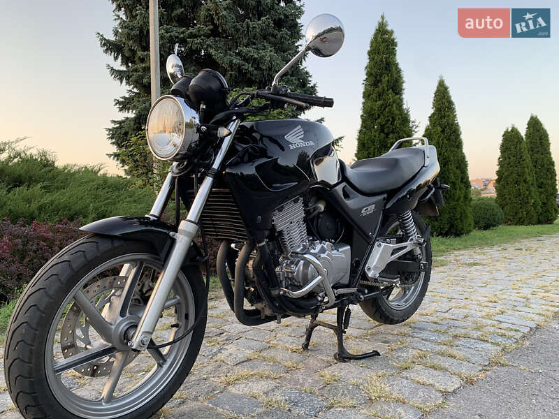 Мотоцикл Без обтекателей (Naked bike) Honda CB 500 1997 в 