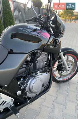 Мотоцикл Без обтекателей (Naked bike) Honda CB 500 1995 в 