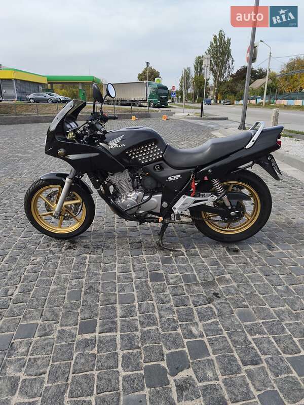 Мотоцикл Многоцелевой (All-round) Honda CB 500 2001 в Каменском