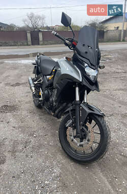 Мотоцикл Спорт-туризм Honda CB 500X 2018 в 