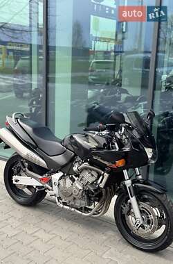 Мотоцикл Спорт-туризм Honda CB 600F Hornet 2000 в 