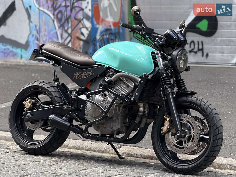 Мотоцикл Без обтекателей (Naked bike) Honda CB 600F Hornet 1998 в 