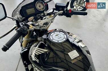 Мотоцикл Без обтікачів (Naked bike) Honda CB 600F Hornet 2005 в 