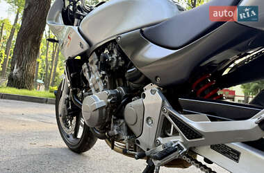 Мотоцикл Спорт-туризм Honda CB 600F Hornet 2002 в 