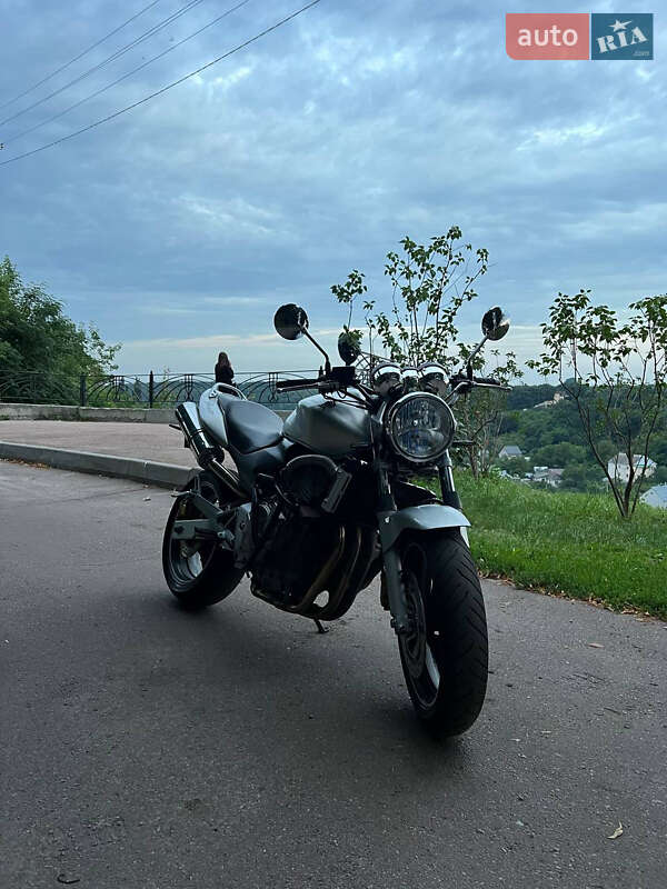 Honda CB 600F Hornet 2004