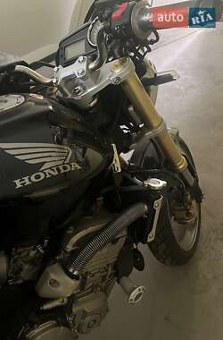 Мотоцикл Без обтекателей (Naked bike) Honda CB 600F Hornet 2005 в 