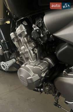 Мотоцикл Без обтекателей (Naked bike) Honda CB 600F Hornet 2005 в 