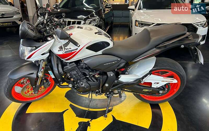 Мотоцикл Без обтекателей (Naked bike) Honda CB 600F Hornet 2009 в Черновцах